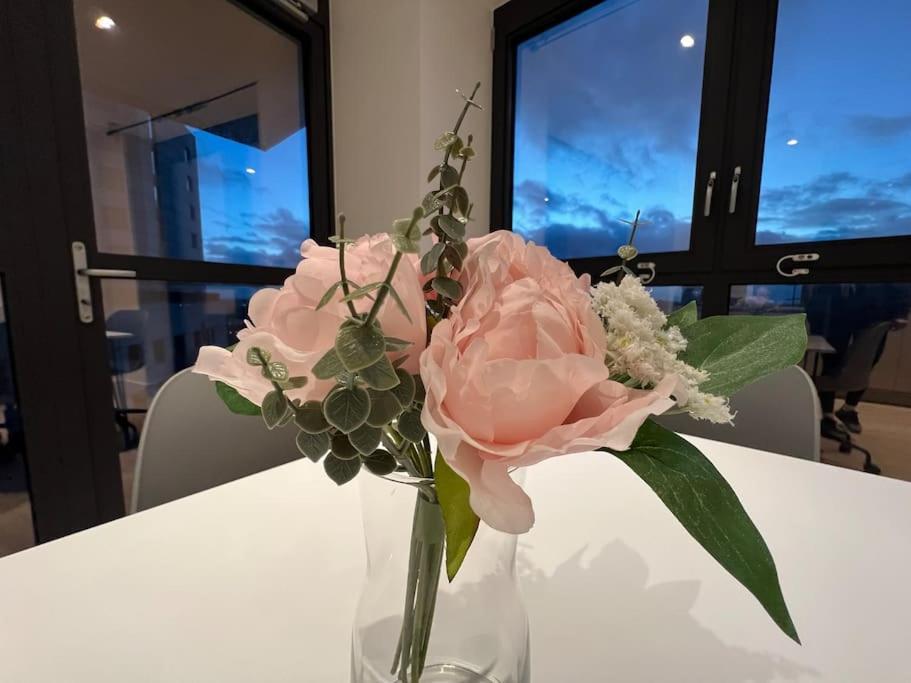 لندن 2 Bed Penthouse Style Apartment المظهر الخارجي الصورة